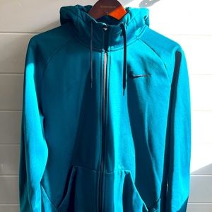 Men’s Large Nike Dri-fit Hoodie.